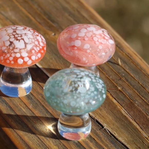 Meet your Posher, Cheryl - Picture 2 of 14